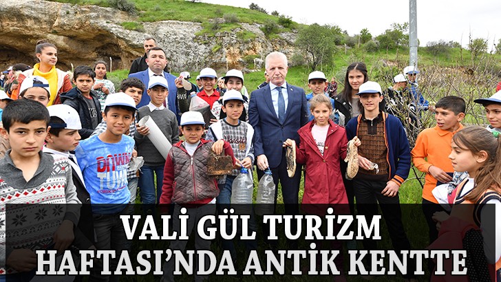 Vali Gül Turizm Haftası'nda Antik Kentte