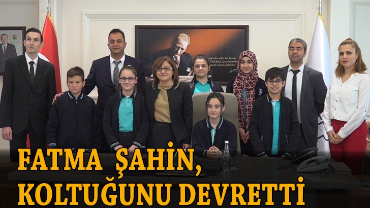 Fatma Şahin koltuğunu devretti