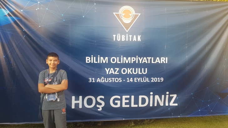 SEÇKİNLİ ÖĞRENCİNİN TUBİTAK BİLİM OLİMPİYATLARI BAŞARISI