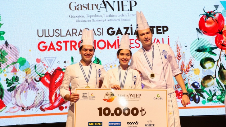 GASTRONOMİ FESTİVALİ’NİN SON GÜNÜ RENKLİ GEÇTİ