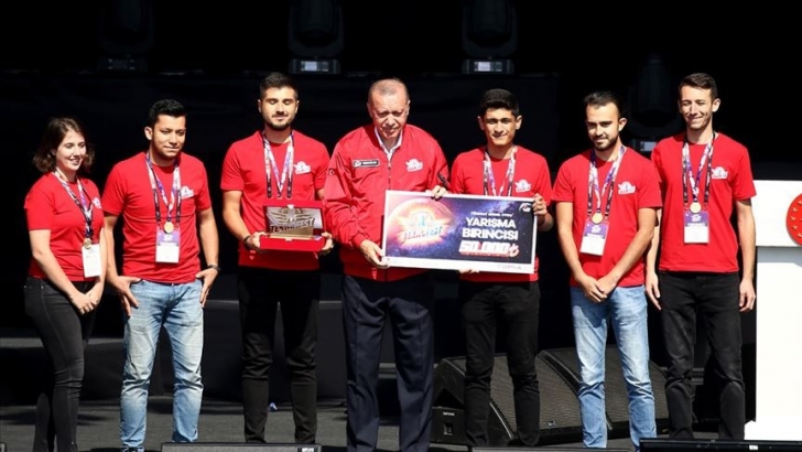 Bahçeşehir Koleji, TEKNOFEST'te birincilik aldı