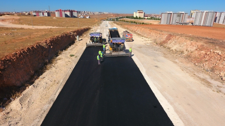 BÜYÜKŞEHİR’DEN ASFALTLAMA ATAĞI!