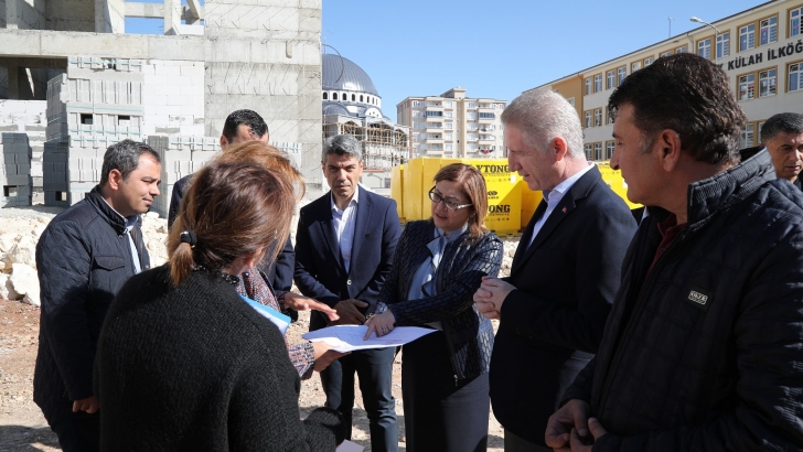 BÜYÜKŞEHİR’DEN MAHALLE TİPİ HAVUZ PROJESİ!