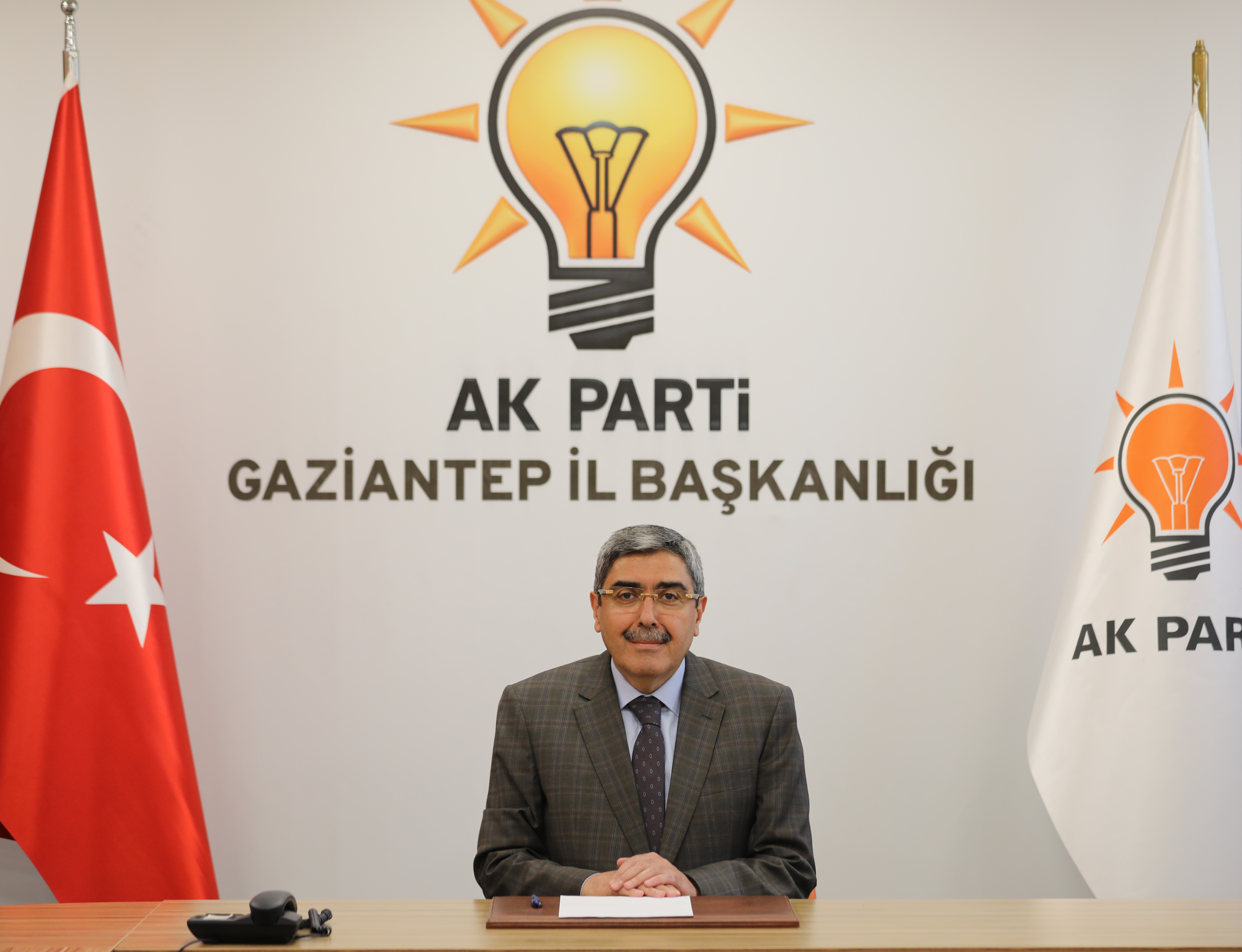 Ak Parti Gaziantep İl Başkanı M.Eyup Özkeçeci ‘’Çamur At, İzi Kalsın’’