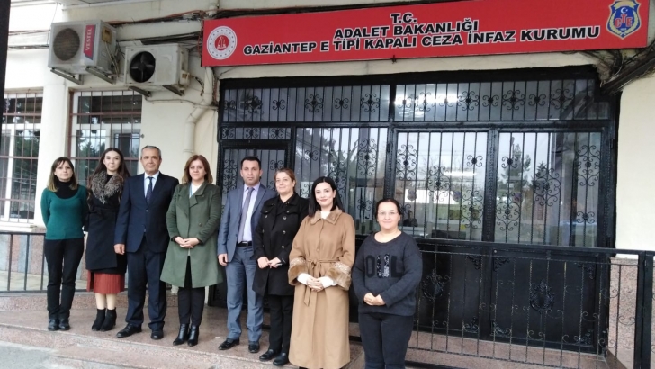 AK Parti Gaziantep İl Kadın Kolları Başkanı Feray Yılmaz'dan 5 Aralık Mesajı
