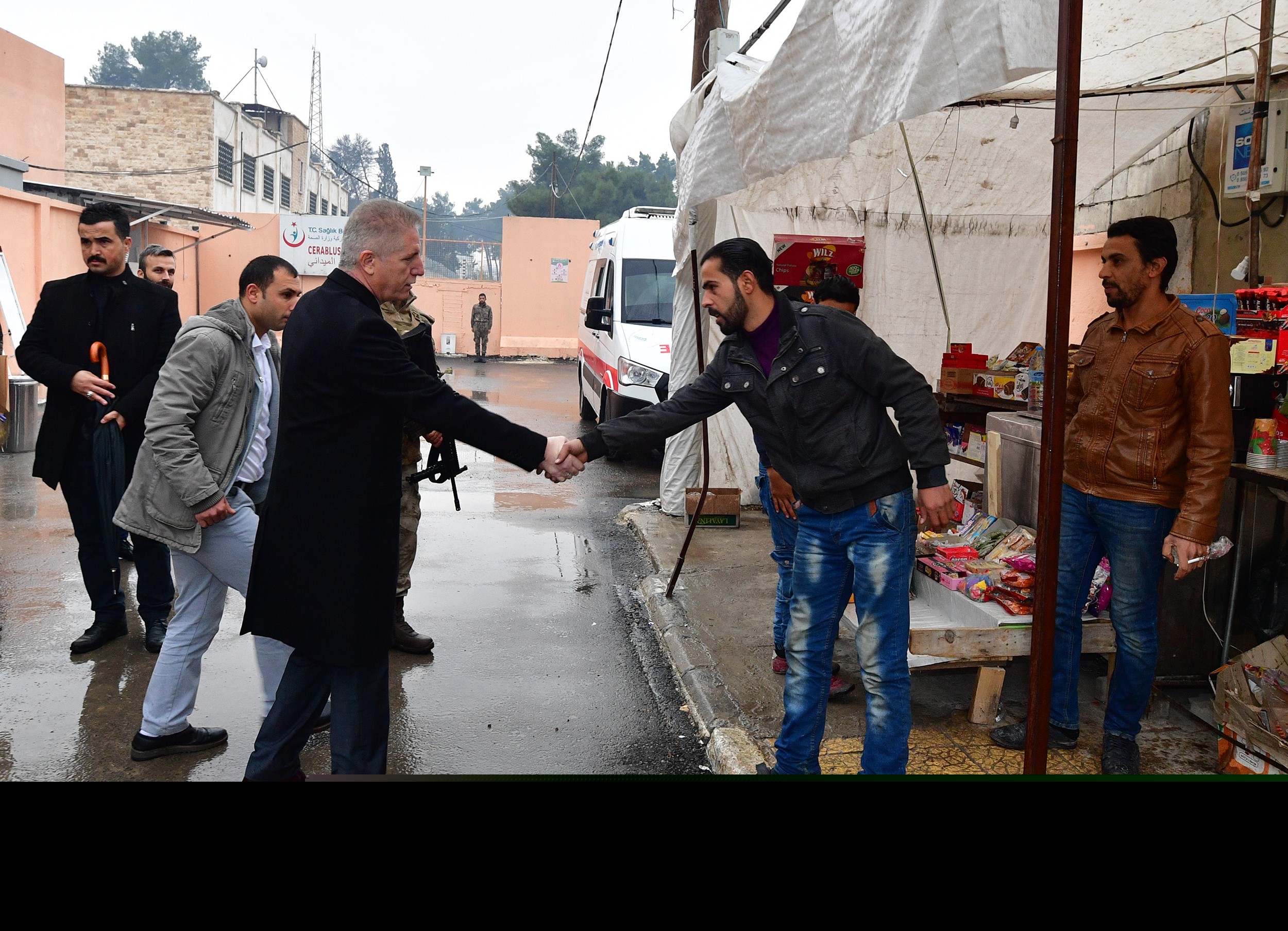 Vali Gül, Cerablus’ta incelemelerde bulundu