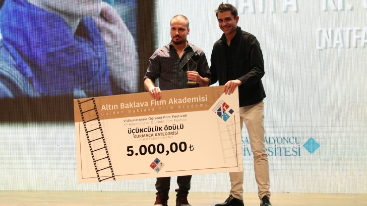 Altın Baklava Film Festivalinde Ödüller Sahiplerini Buldu