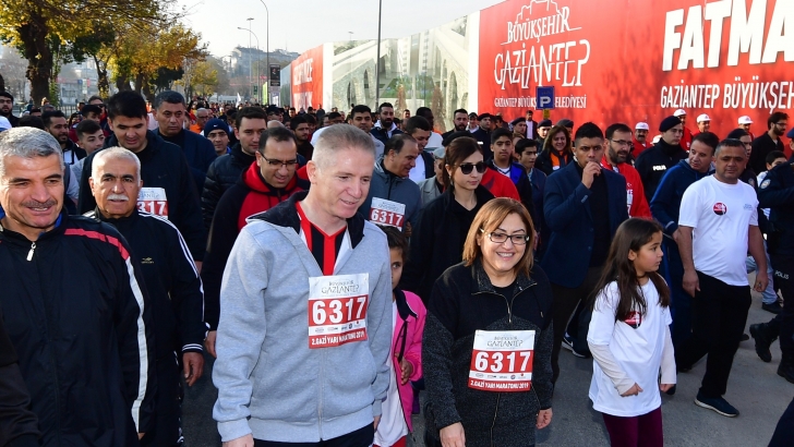 2. Gazi Yarı Maratonu ve Halk Koşusu Düzenlendi