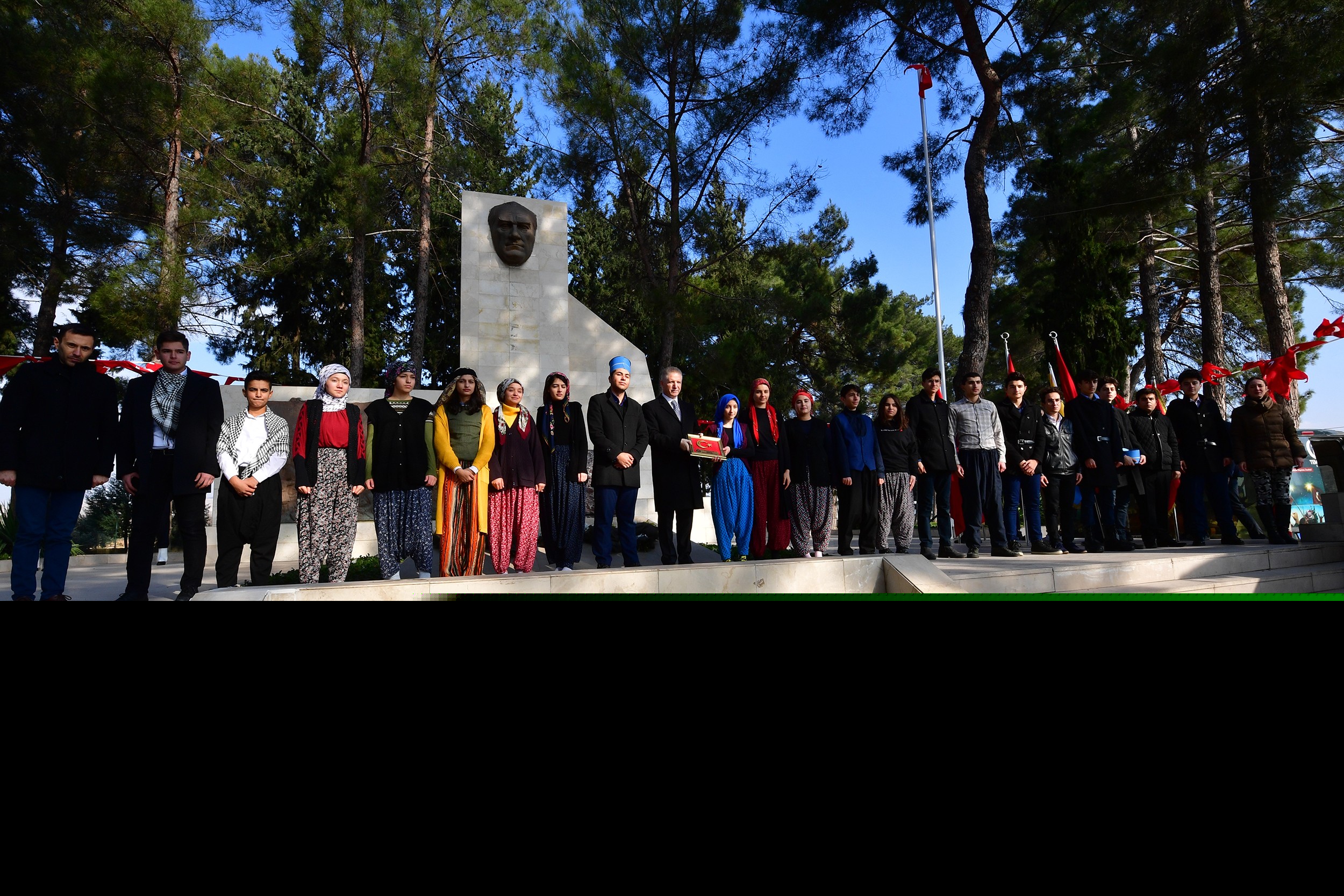 Antep Savunması şehitleri mezarı başında anıldı