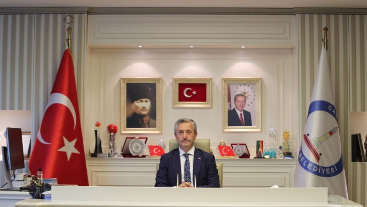 BAŞKAN TAHMAZOĞLU: “ŞEHİTLERİMİZİ RAHMET GAZİLERİMİZİ SAYGI İLE ANIYORUM”