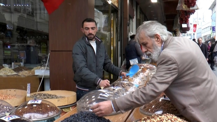 Yılbaşı öncesinde çerezlere beklenen rağbet olmuyor