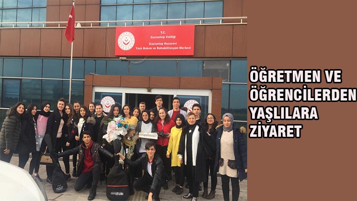 ÖĞRETMEN VE ÖĞRENCİLERDEN YAŞLILARA ZİYARET