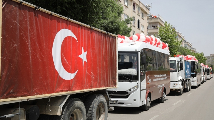 BÜYÜKŞEHİR, GAZİ ŞEHİRLİLERLE 19 MAYIS’I ŞEHRİN DÖRT BİR YANINDA KUTLADI