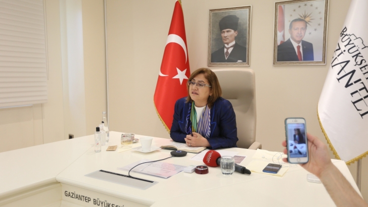 ŞAHİN: SALGINDA BAŞARININ SIRRI SÜRECE İNSANİ YÖNDEN BAKMAK