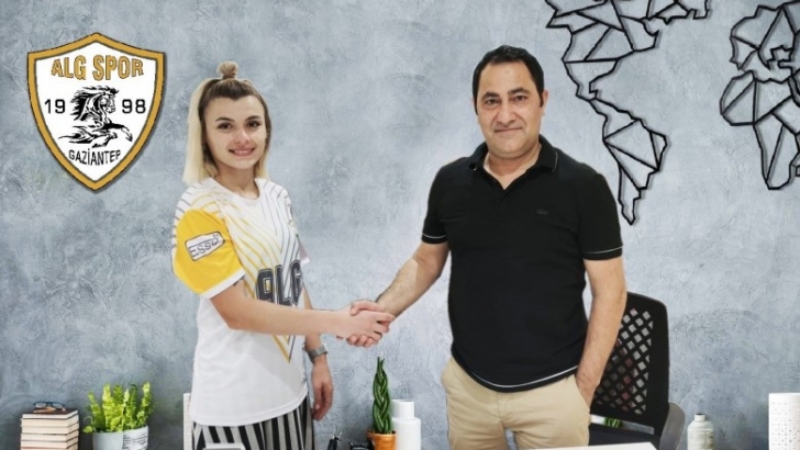 ALGSPOR, Milli kaleci Selda Akgöz’ü transfer etti