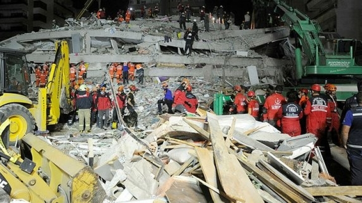 İzmir depreminde can kaybı 92'ye yükseldi