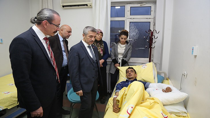 Başkan Tahmazoğlu, yaralı askeri ziyaret etti