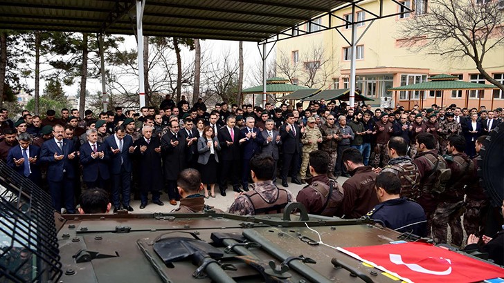 PÖH'ler dualarla Afrin'e uğurlandı