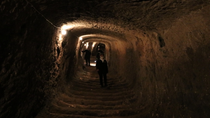 GAZİANTEP KALESİ’NİN TÜNELLERİ ZİYARETE AÇILMAK İÇİN GÜN SAYIYOR