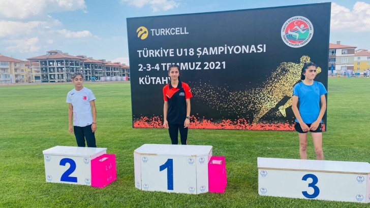 BÜYÜKŞEHİR’DEN KÜTAHYA’DAKİ ATLETİZM ŞAMPİYONASINDA TÜRKİYE BİRİNCİLİĞİ!