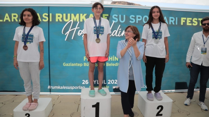 SU SPORLARININ KALBİ RUMKALE’DE ATTI