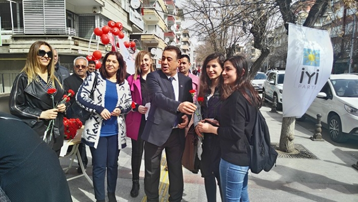 İYİ Parti’den 8 Mart Etkinliği