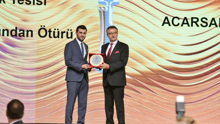 Acarsan Holding Ekonomi Zirvesinden Ödülle Döndü